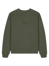 Lade das Bild in den Galerie-Viewer, ONÉ LÅB SWEATER KHAKI
